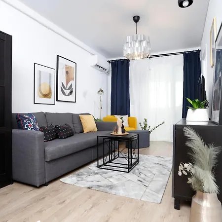 Stylish Near Center *