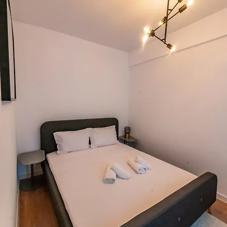 Stylish Near Center Apartment Bucharest