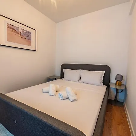 Apartment Stylish Near Center *