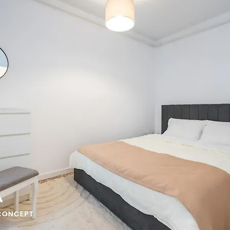 Stylish Near Center Apartment Bucharest