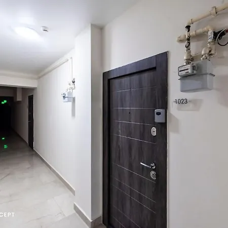 Stylish Near Center Apartament