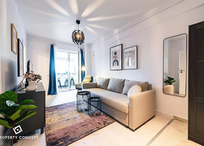 Stylish Near Center شقة *